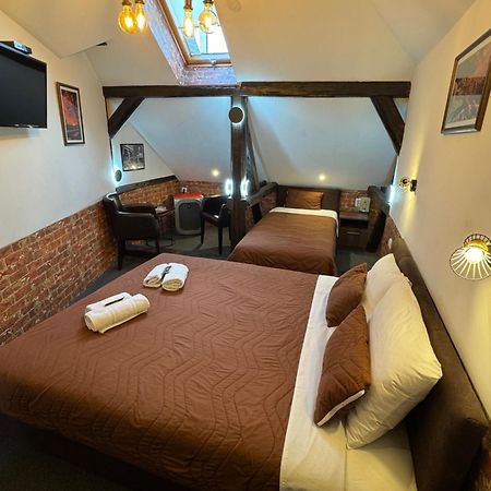 Pirocanac Rooms & Restaurant "Breakfast-Lunch-Dinner" Pirot Eksteriør bilde