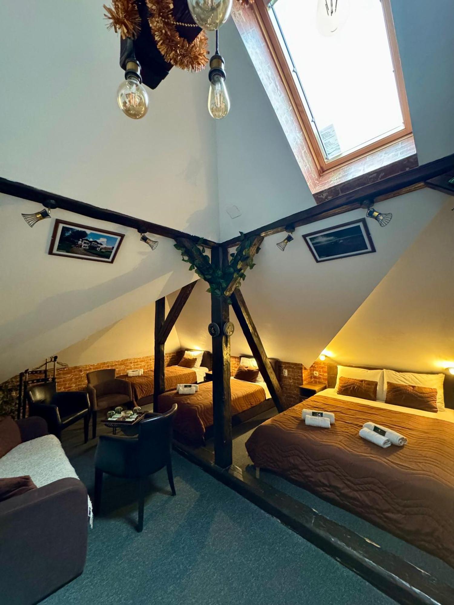 Pirocanac Rooms & Restaurant "Breakfast-Lunch-Dinner" Pirot Eksteriør bilde