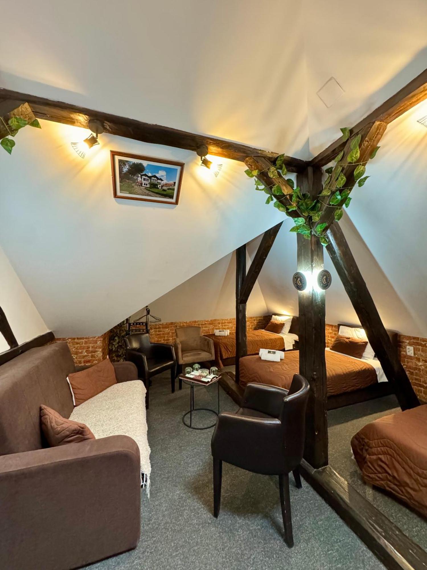 Pirocanac Rooms & Restaurant "Breakfast-Lunch-Dinner" Pirot Eksteriør bilde