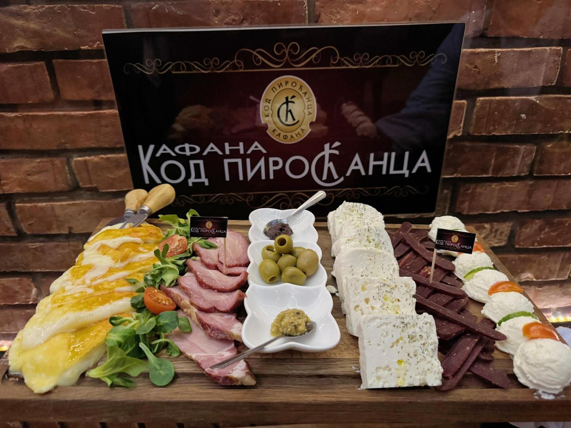 Pirocanac Rooms & Restaurant "Breakfast-Lunch-Dinner" Pirot Eksteriør bilde