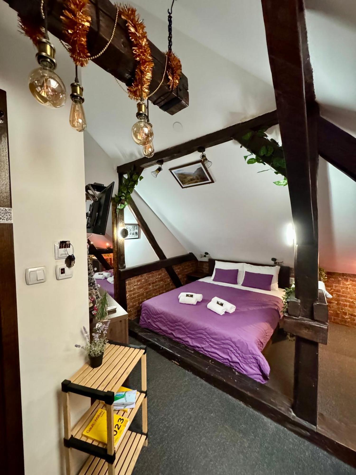 Pirocanac Rooms & Restaurant "Breakfast-Lunch-Dinner" Pirot Eksteriør bilde